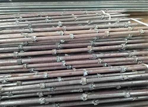 西昌隧道钢花管